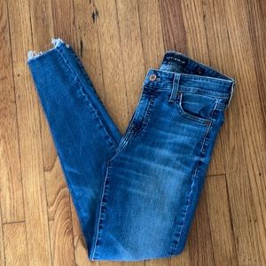 Lucky brand skinny jeans size 2
